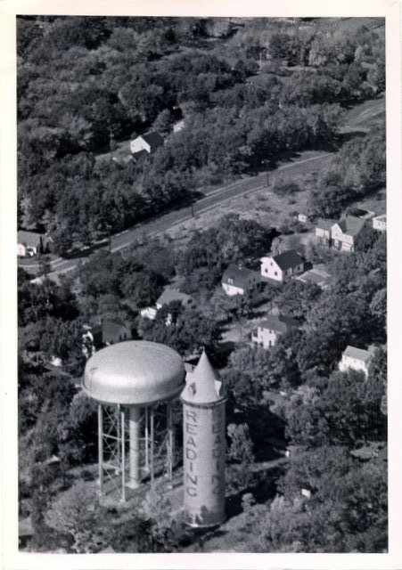 From the Reading Historical Images collection at the RPL: “Auburn Street water towers,” Reading Public Library, Reading, Mass., accessed November 25, 2020, https://digitalheritage.noblenet.org/reading/items/show/4507.
