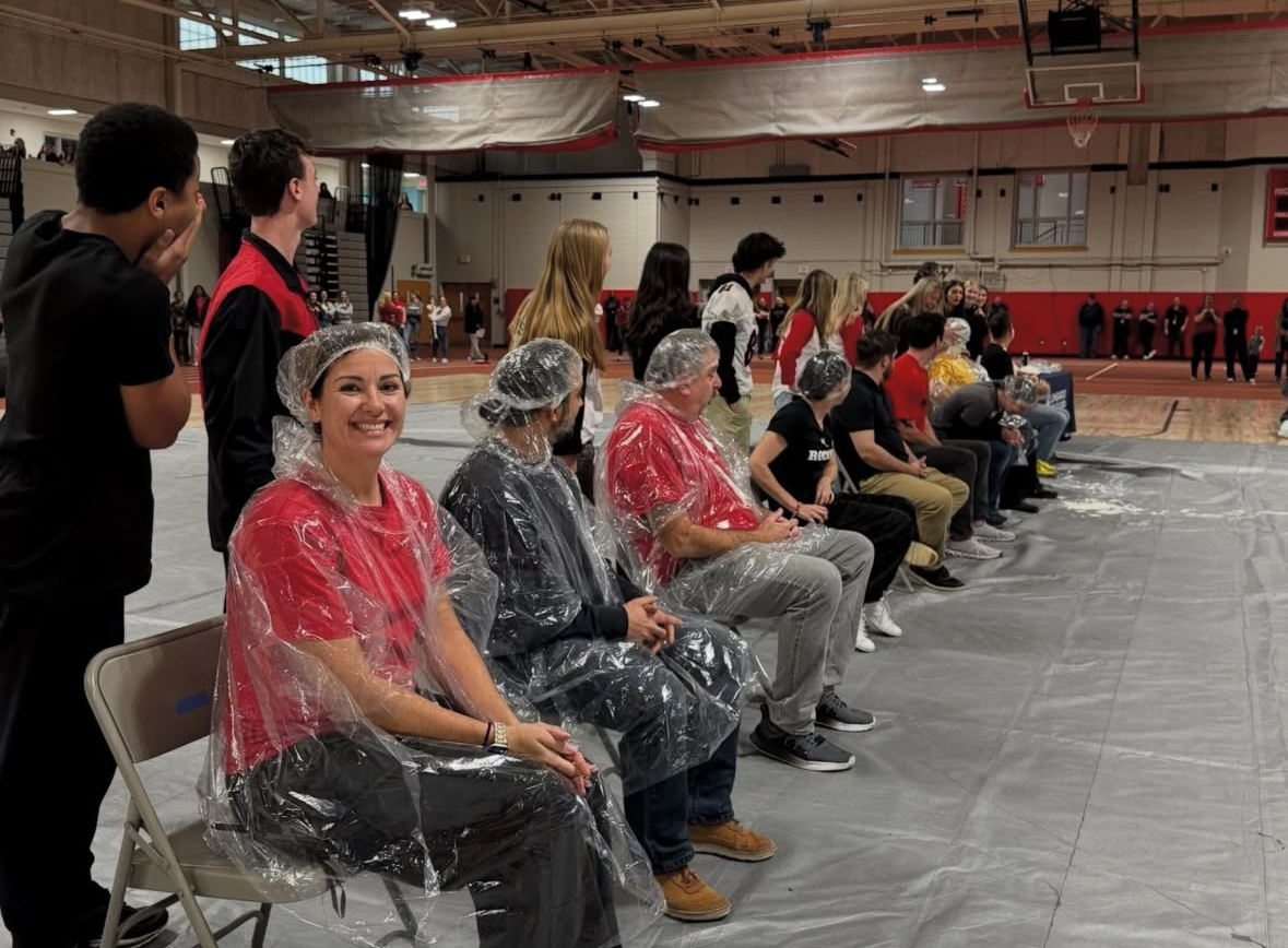 Smashing Pies, Raising Funds